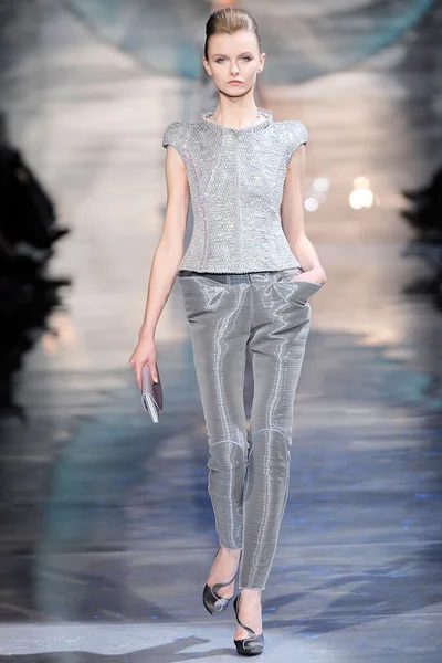Look 23